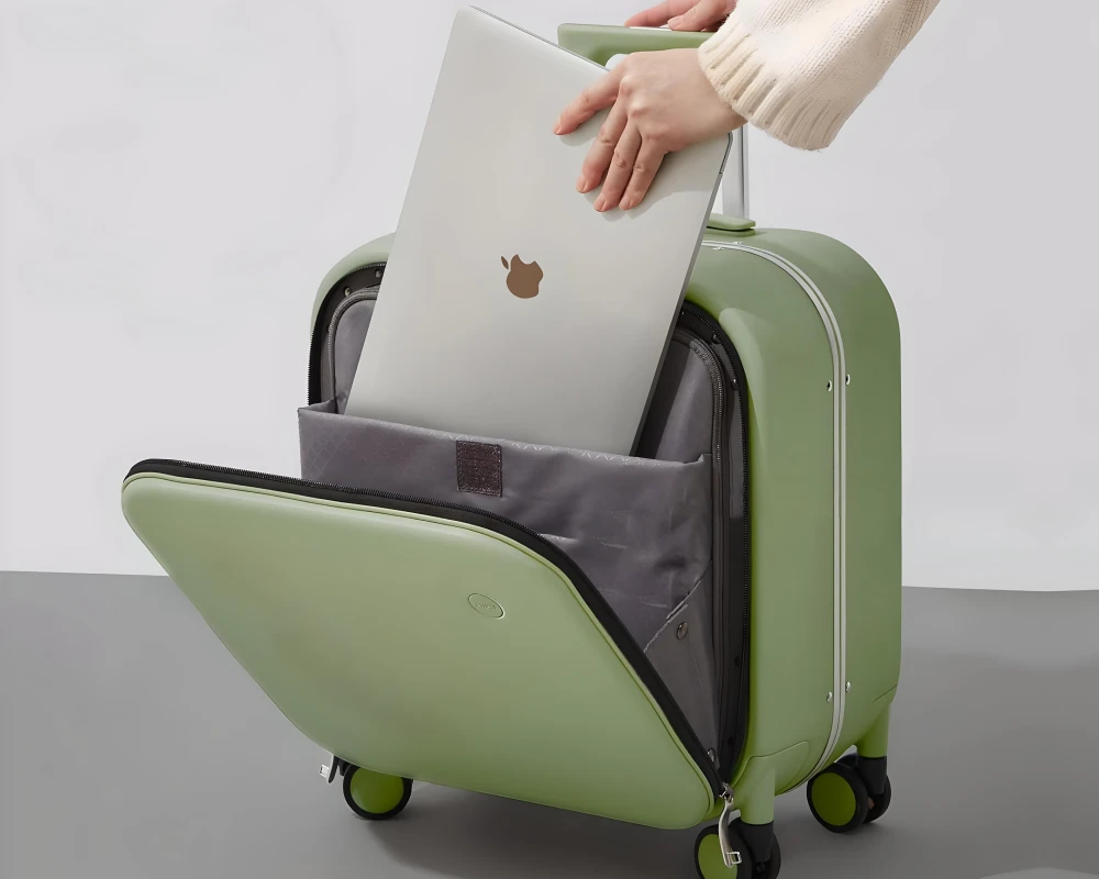 lightweight luggage with wheels